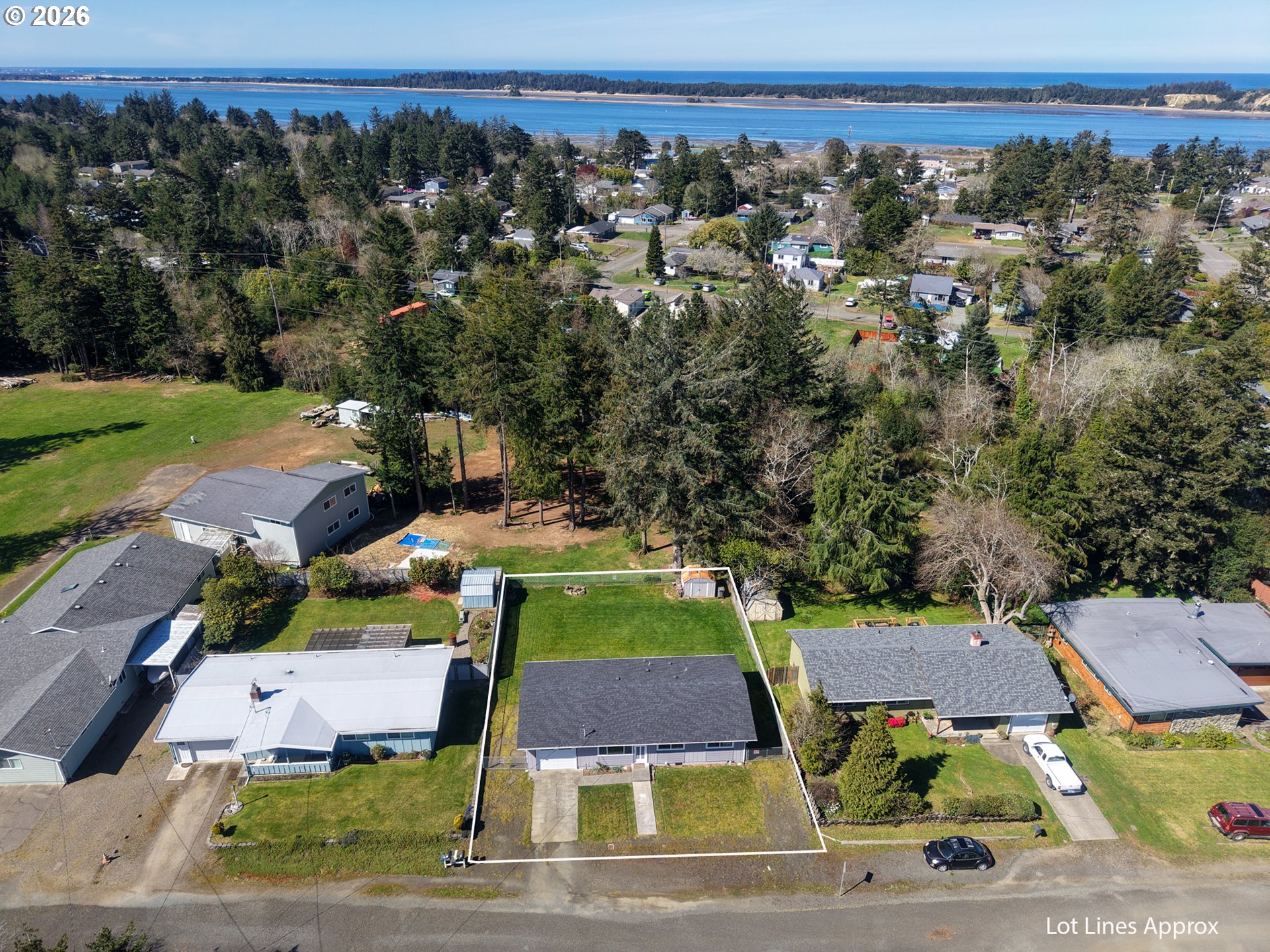 560 Fillmore Street Coos Bay, OR 97420 - Photo 41 of 46