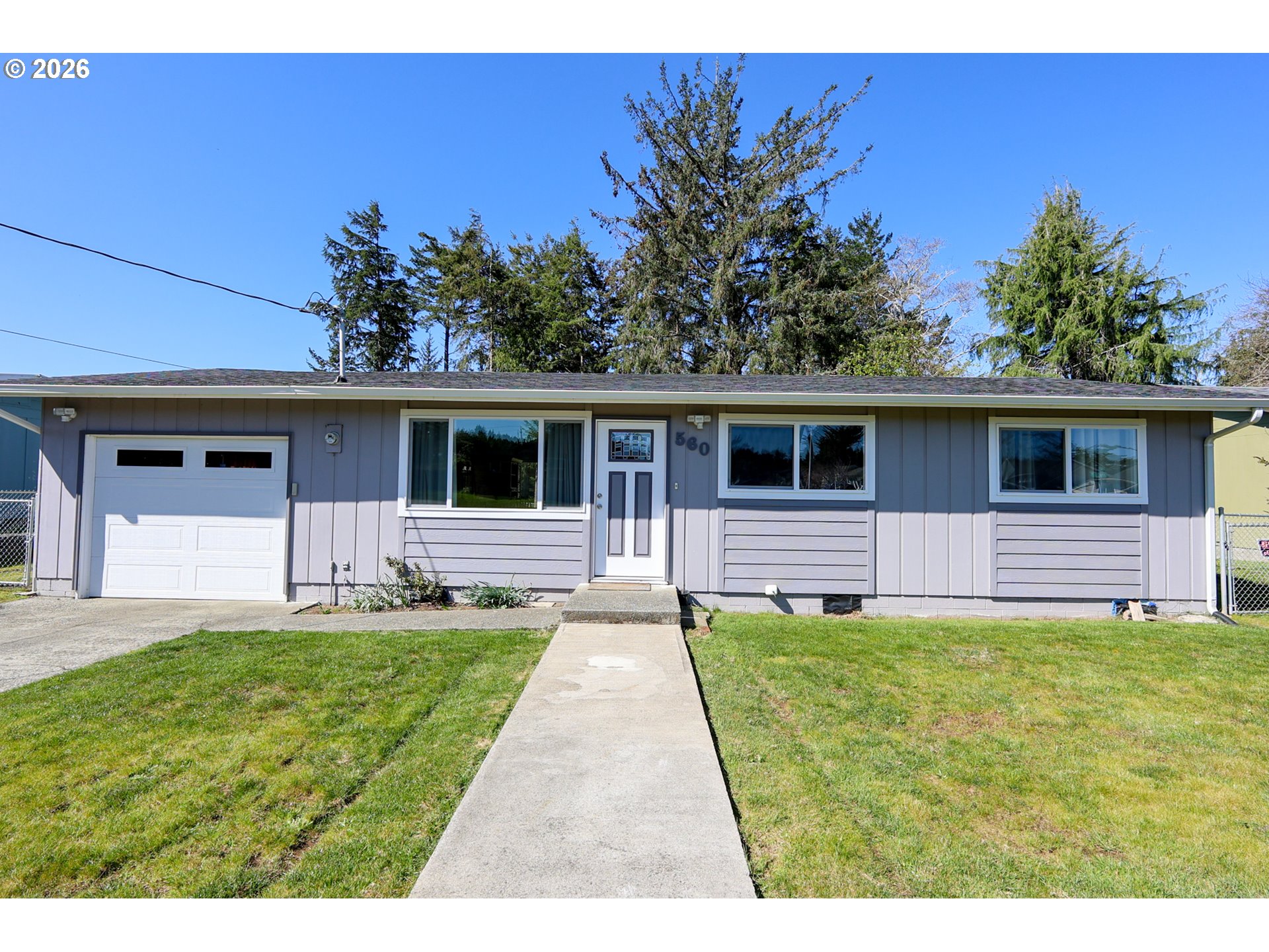 560 Fillmore Street Coos Bay, OR 97420 - Photo 43 of 46