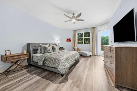 $1,499,000 | 550 Southeast Mizner Boulevard, Unit B110, Boca Raton, FL 33432