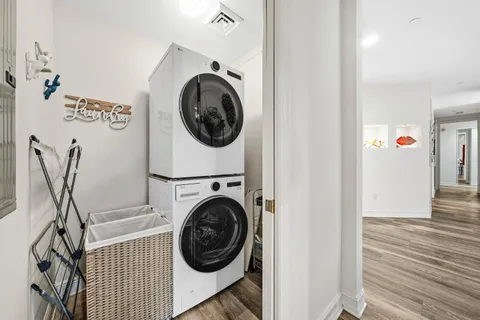 $1,499,000 | 550 Southeast Mizner Boulevard, Unit B110, Boca Raton, FL 33432