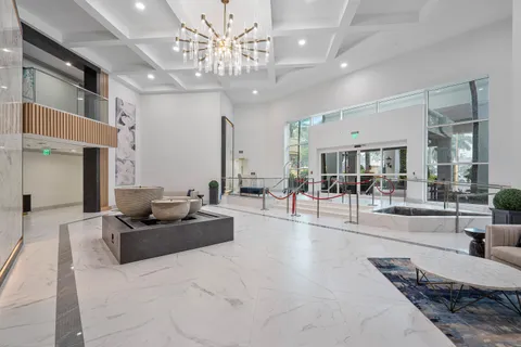 $1,499,000 | 550 Southeast Mizner Boulevard, Unit B110, Boca Raton, FL 33432