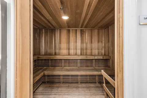 $1,499,000 | 550 Southeast Mizner Boulevard, Unit B110, Boca Raton, FL 33432