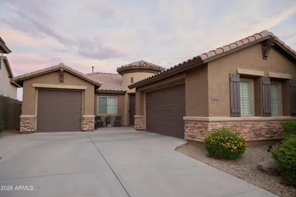$2,700 | 2447 West Memorial Drive, Phoenix, AZ 85086