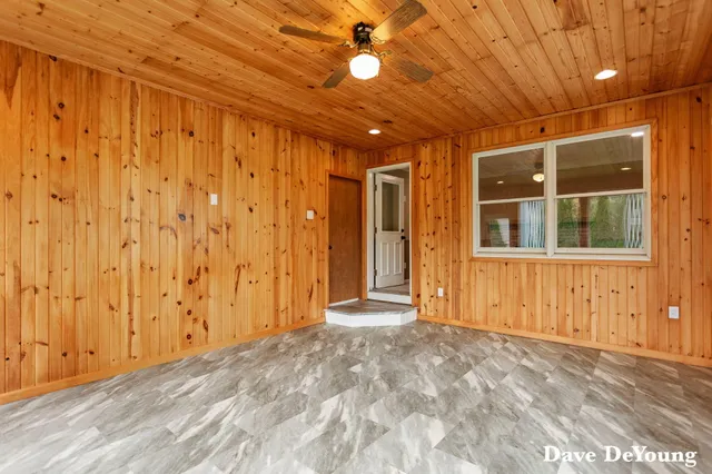 $349,900 | 3619 Diamond Drive, Hamilton, MI 49419