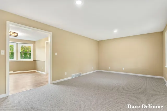 $349,900 | 3619 Diamond Drive, Hamilton, MI 49419