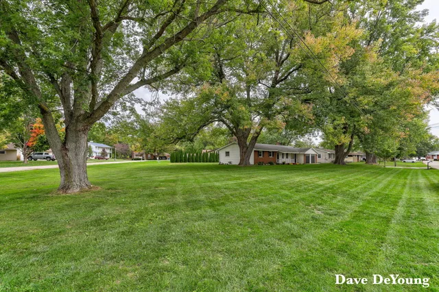 $349,900 | 3619 Diamond Drive, Hamilton, MI 49419