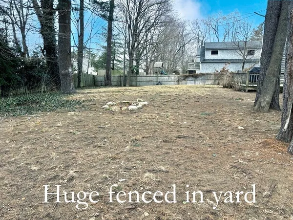 $485,000 | 1269 Whitman Street, Hanson, MA 02341