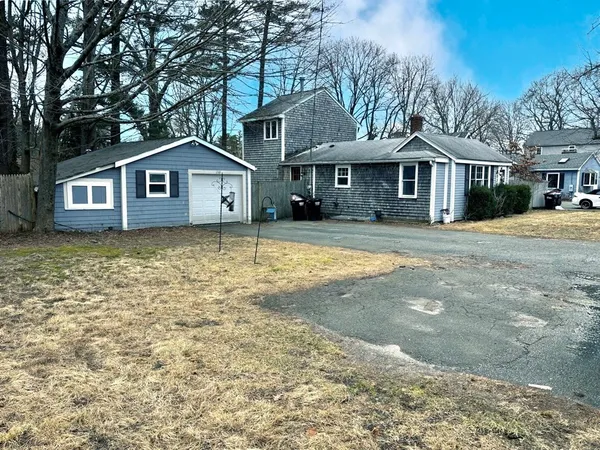 $485,000 | 1269 Whitman Street, Hanson, MA 02341