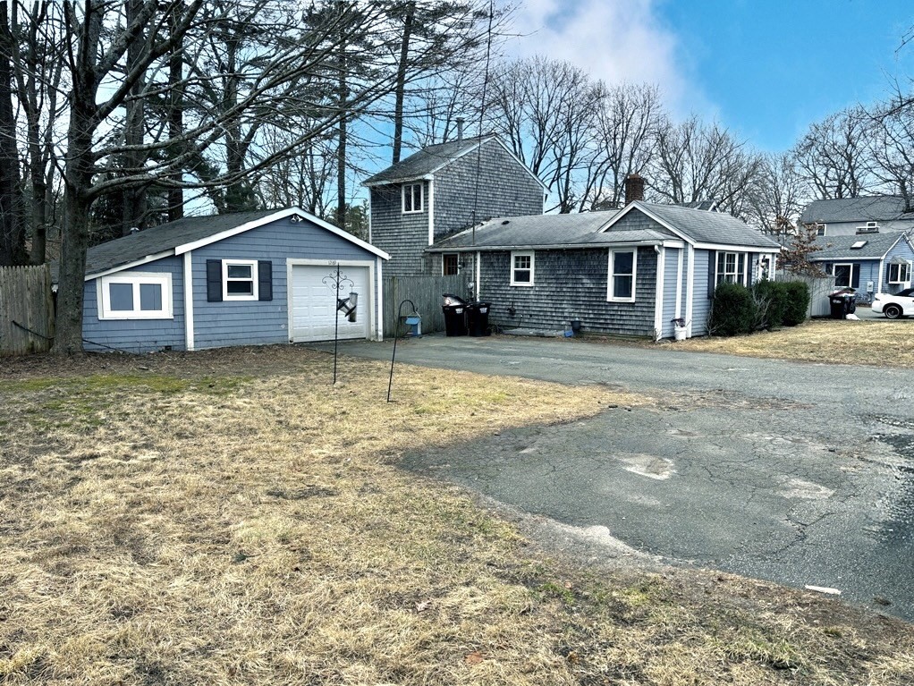 1269 Whitman Street Hanson, MA 02341 - Photo 30 of 35