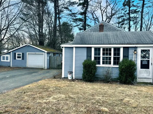 $485,000 | 1269 Whitman Street, Hanson, MA 02341