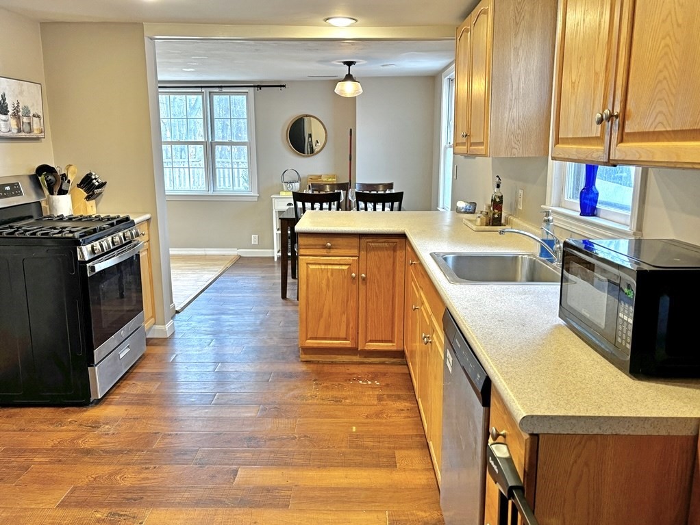 1269 Whitman Street Hanson, MA 02341 - Photo 10 of 35