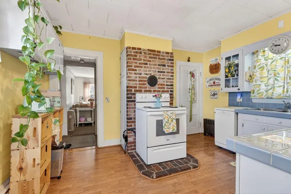 $329,000 | 39 Park Street, Paris, ME 04281
