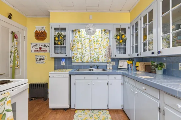 $329,000 | 39 Park Street, Paris, ME 04281