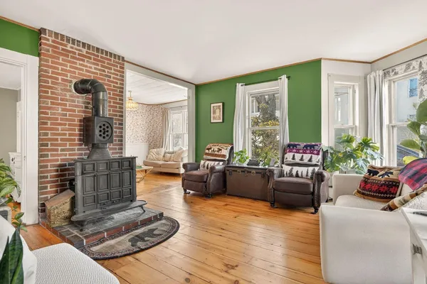 $329,000 | 39 Park Street, Paris, ME 04281