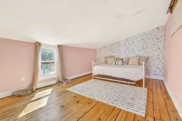 $329,000 | 39 Park Street, Paris, ME 04281