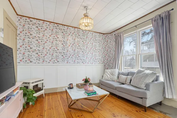 $329,000 | 39 Park Street, Paris, ME 04281