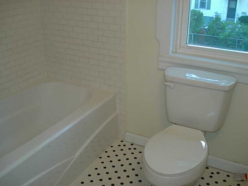 360 Post Road Warwick, RI 02888 - Photo 16 of 22 Bathroom.