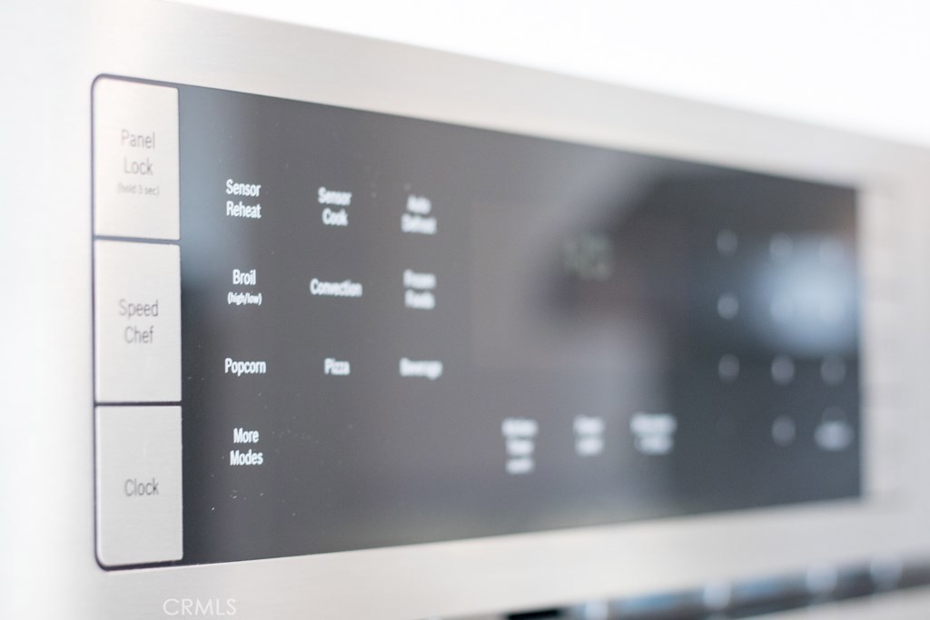 157 Follyhatch Irvine, CA 92618 - Photo 7 of 44 a view of a tall building