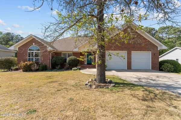 $500,000 | 355 Queens Cove Way, Carthage, NC 28327