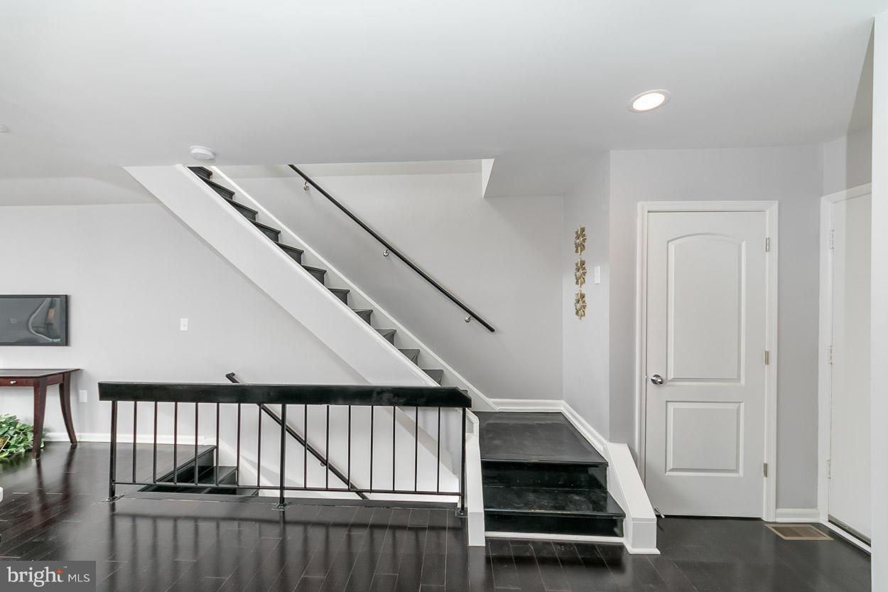 3 Cross Keys Road Baltimore, MD 21210 - Photo 15 of 29 a view of entryway