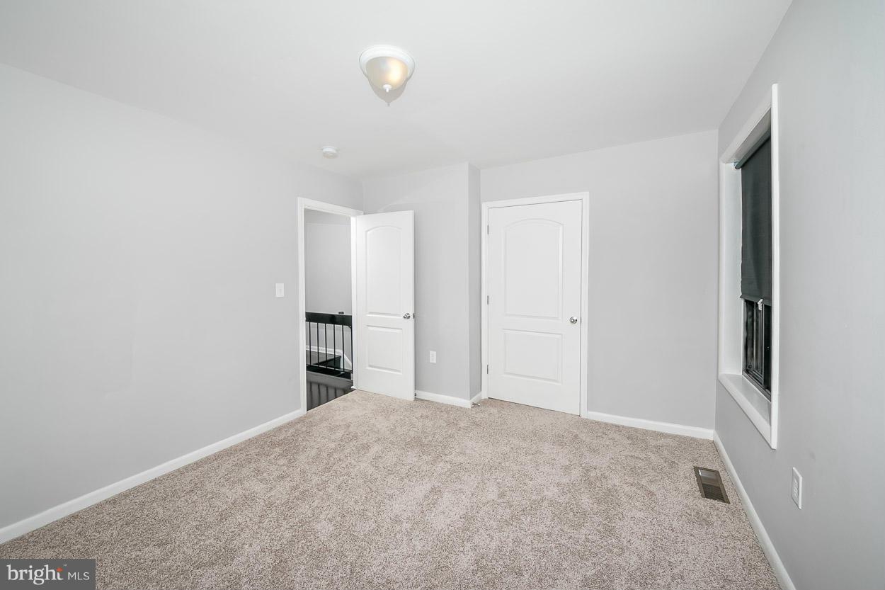 3 Cross Keys Road Baltimore, MD 21210 - Photo 20 of 29 a big room with closet and windows