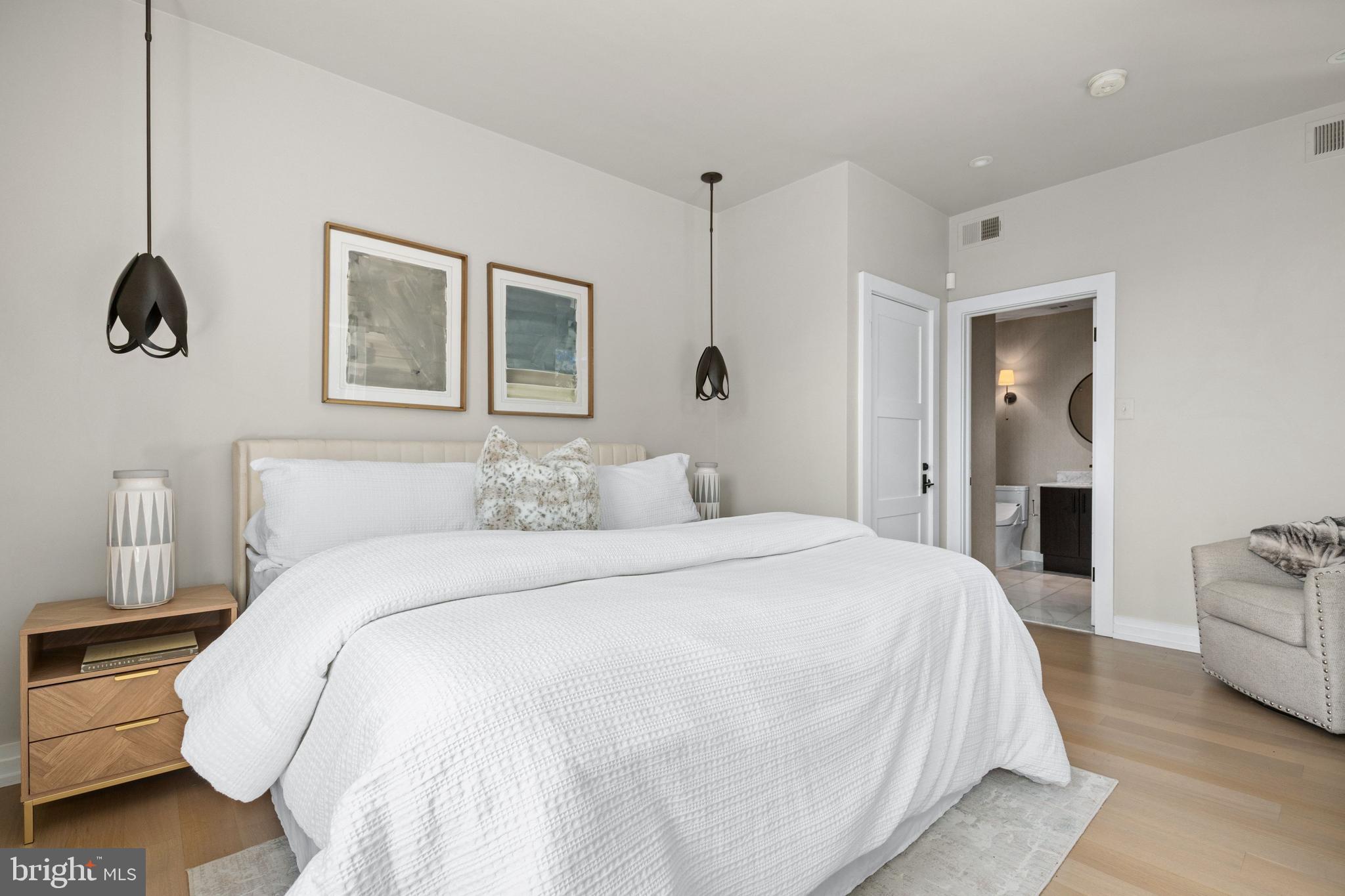 3250 N Street Northwest, Unit 2C Washington, DC 20007 - Photo 9 of 18