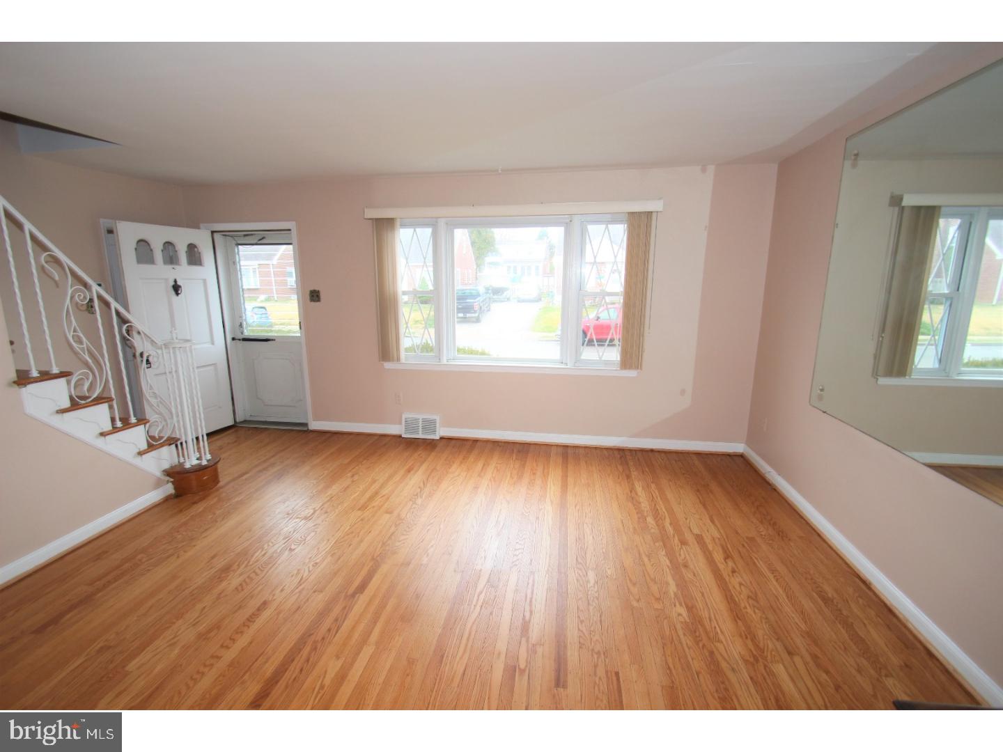 413 Perry Street Ridley Park, PA 19078 - Photo 3 of 23 Gallery Image 3