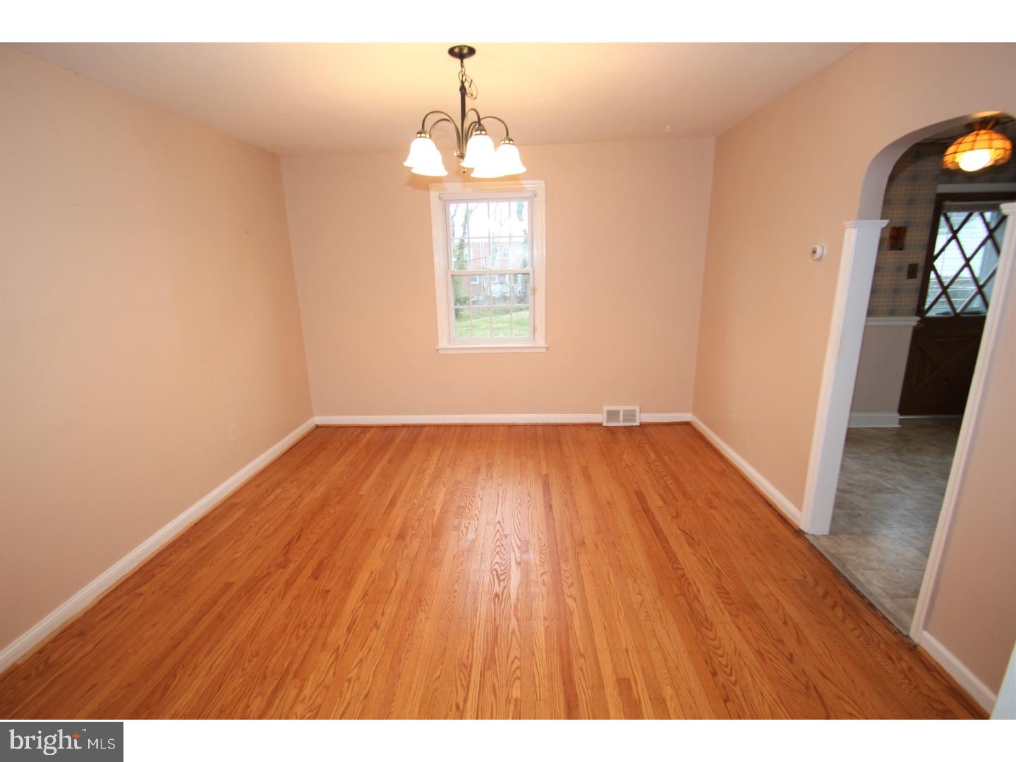 413 Perry Street Ridley Park, PA 19078 - Photo 5 of 23 Gallery Image 5