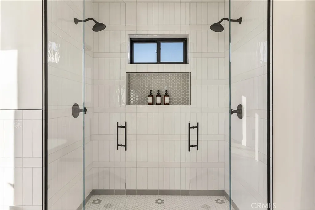 39241 Corte Venture Temecula, CA 92590 - Photo 23 of 49 a bathroom with a shower