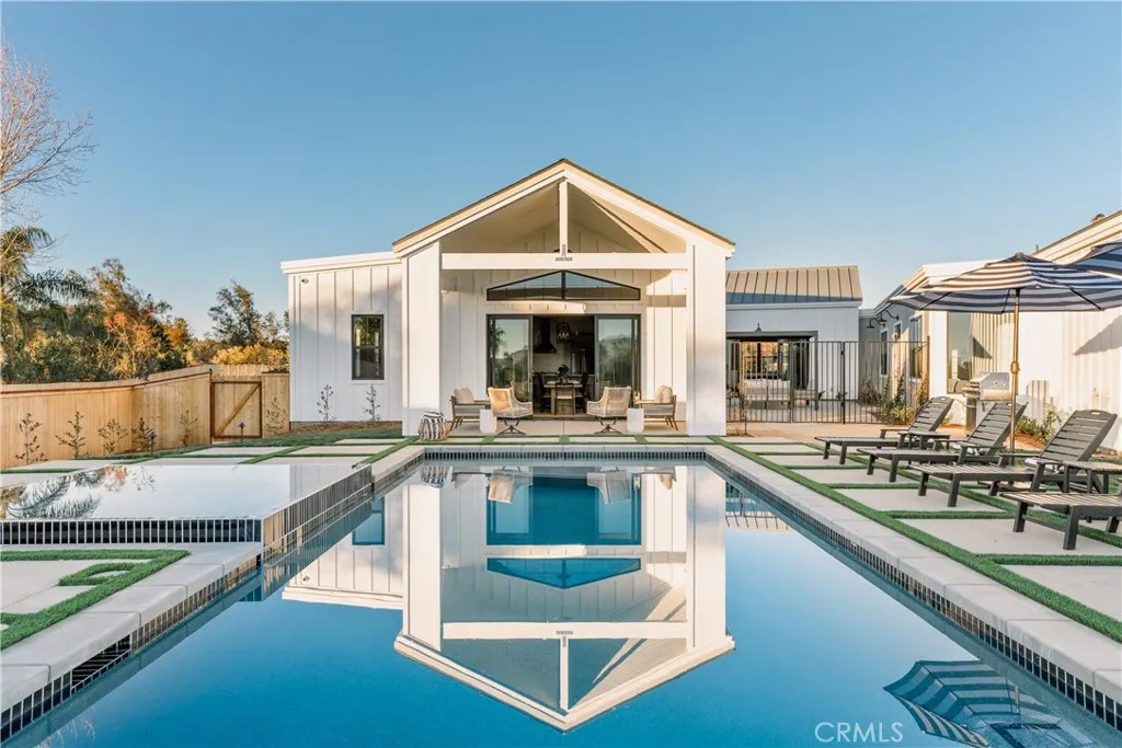 39241 Corte Venture Temecula, CA 92590 - Photo 46 of 49 Backyard Pool