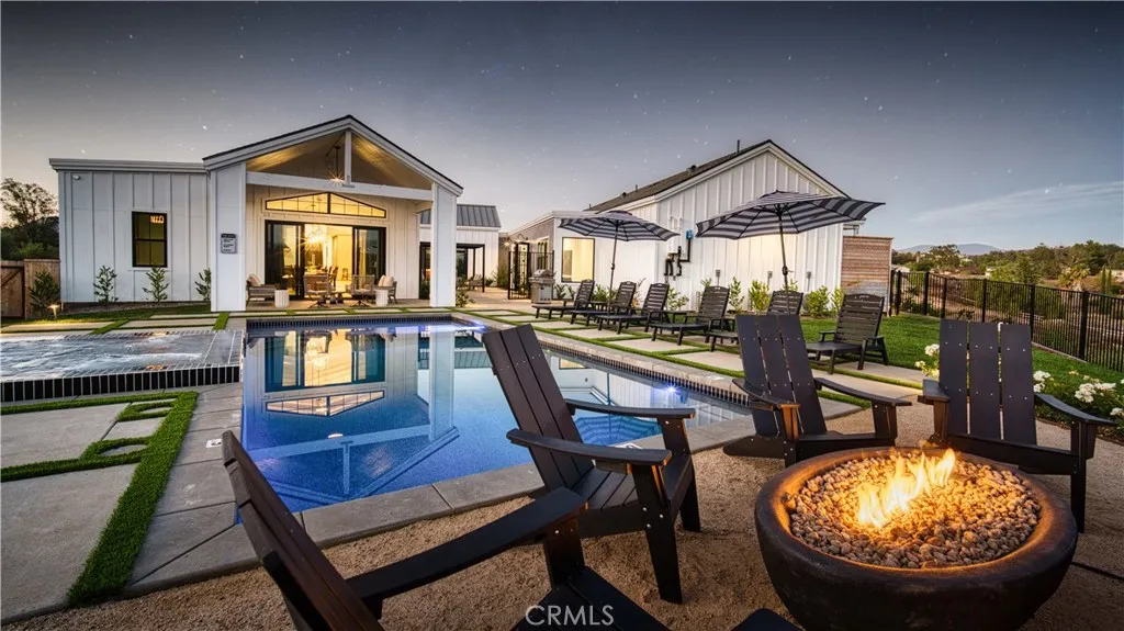 39241 Corte Venture Temecula, CA 92590 - Photo 49 of 49 Backyard Pool