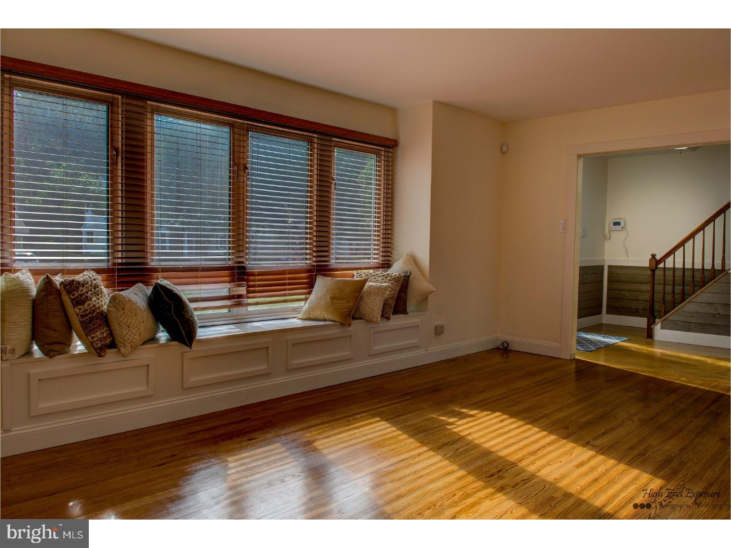 119 Canterbury Road Mount Laurel, NJ 08054 - Photo 10 of 18 Living Room