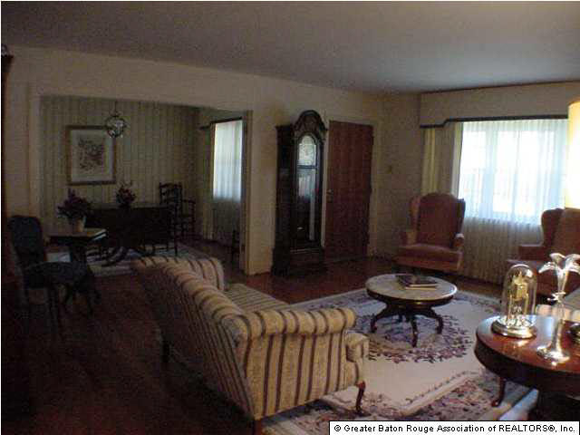 935 Cora Drive Baton Rouge, LA 70815 - Photo 2 of 8 Gallery Image 2