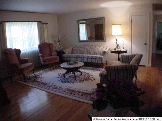 935 Cora Drive Baton Rouge, LA 70815 - Photo 3 of 8 Gallery Image 3