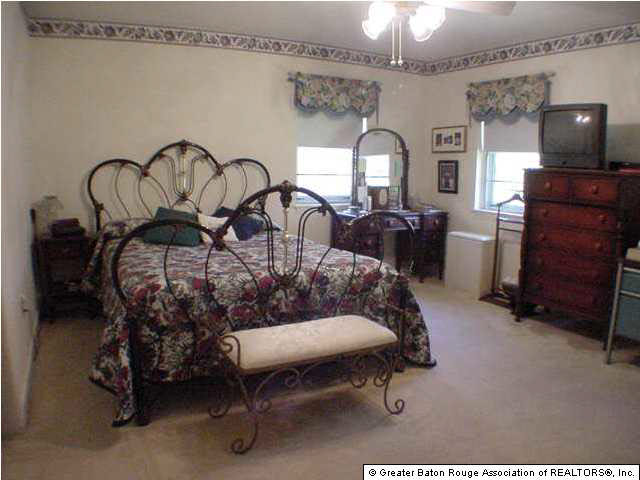 935 Cora Drive Baton Rouge, LA 70815 - Photo 8 of 8 Gallery Image 8