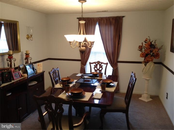 313 Aberdeen Road Williamstown, NJ 08094 - Photo 5 of 12