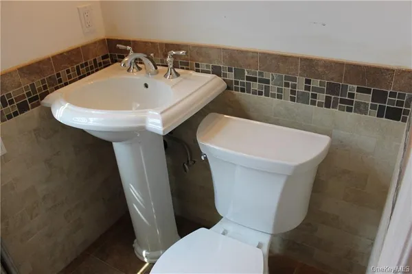 $2,350 | 190 Main Street, Unit 2A, Nyack, NY 10960