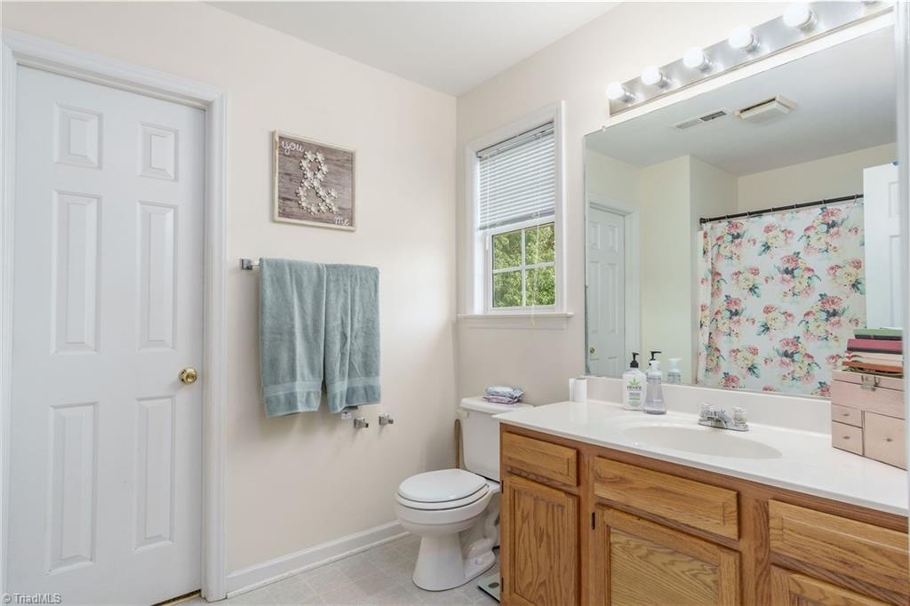 283 Central Oaks Road Clemmons, NC 27012 - Photo 9 of 16 Gallery Image 9