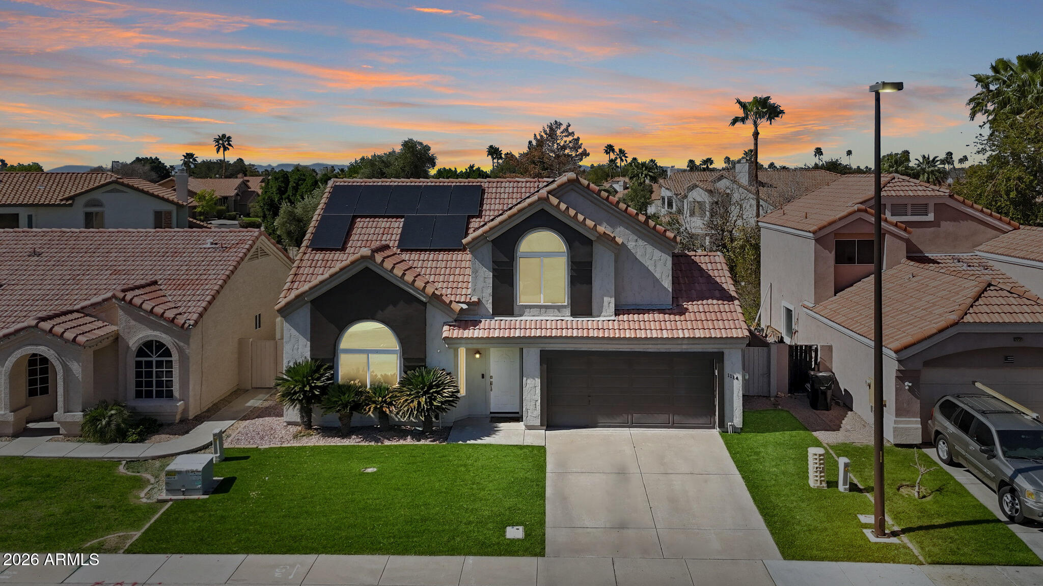 1114 South Surfside Drive Gilbert, AZ 85233 - Photo 2 of 48 002_ListerPros