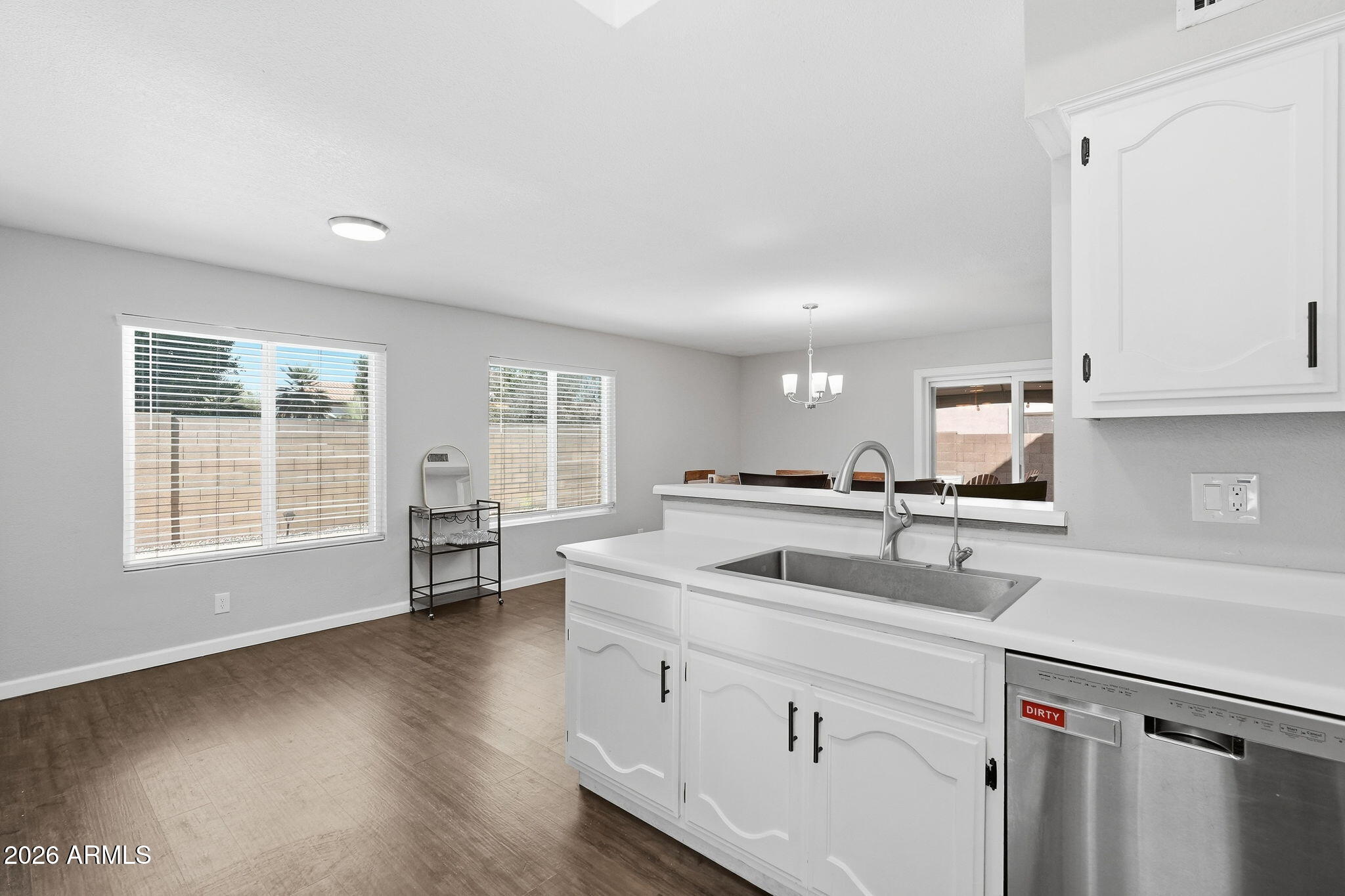 1114 South Surfside Drive Gilbert, AZ 85233 - Photo 21 of 48 027_ListerPros