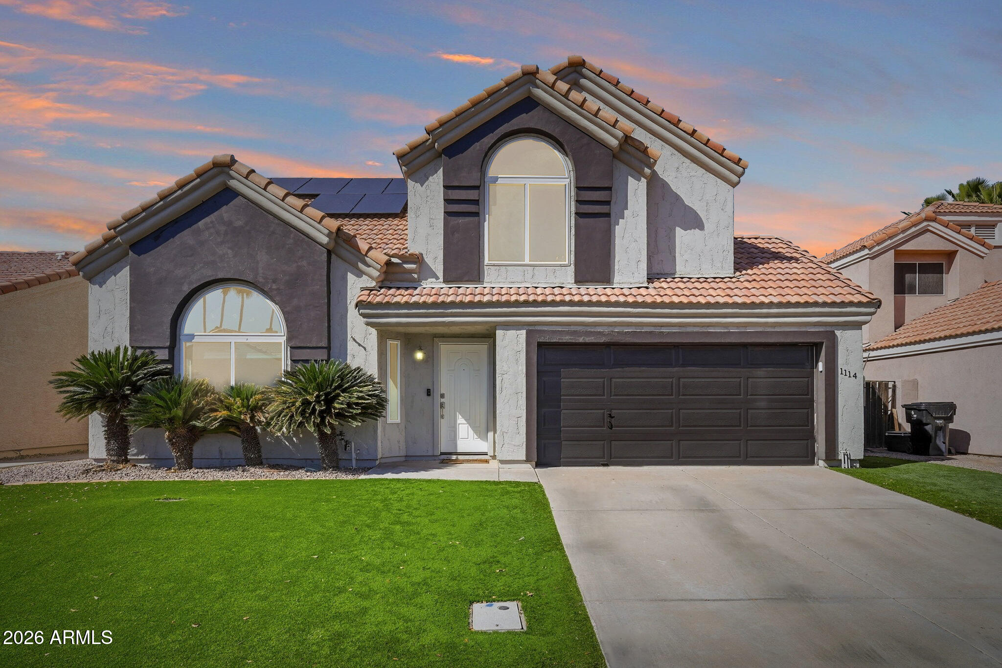 1114 South Surfside Drive Gilbert, AZ 85233 - Photo 4 of 48 011_ListerPros