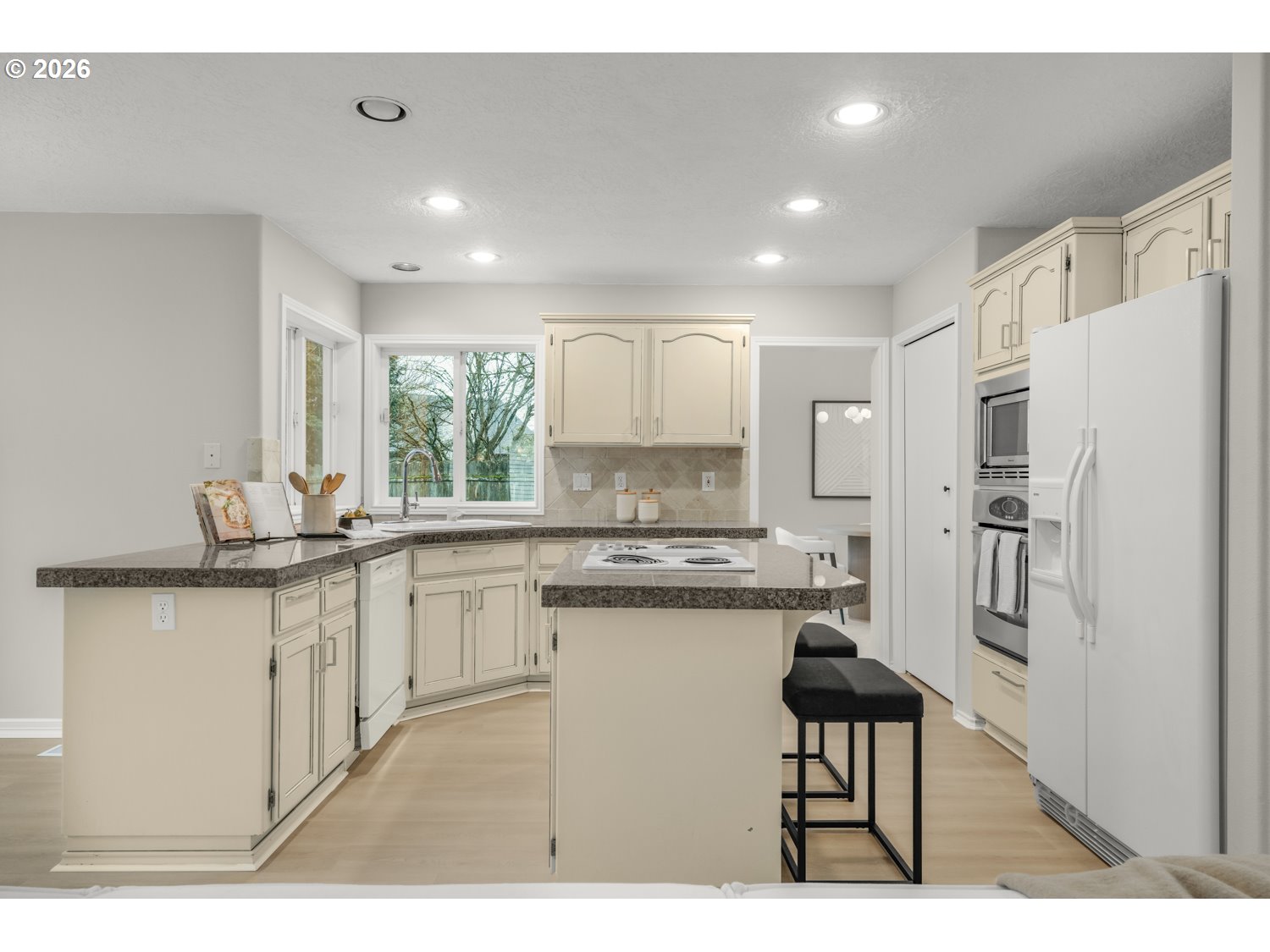 4123 Southwest 26th Court Gresham, OR 97080 - Photo 12 of 32