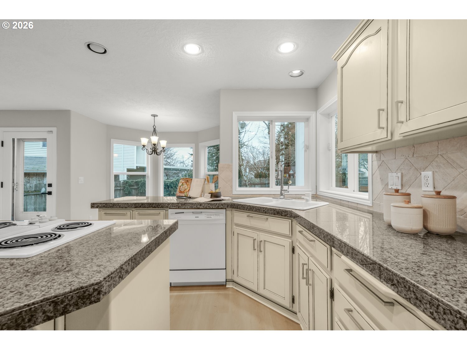 4123 Southwest 26th Court Gresham, OR 97080 - Photo 9 of 32