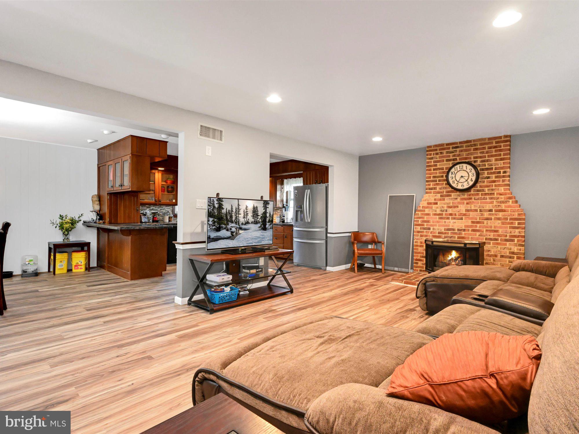 1220 Steinmetz Road Denver, PA 17517 - Photo 6 of 32 Gallery Image 6