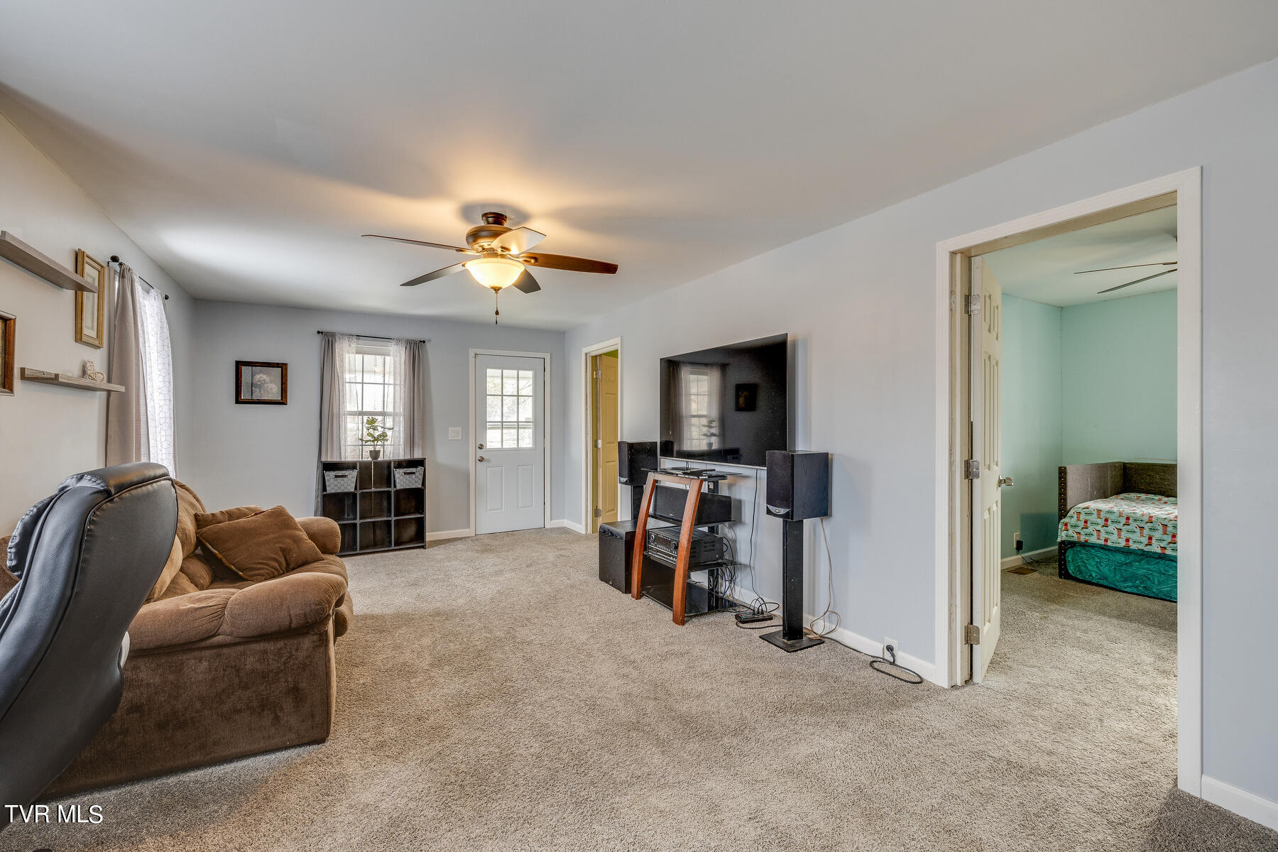 108 John Taylor Road Elizabethton, TN 37643 - Photo 9 of 53 008