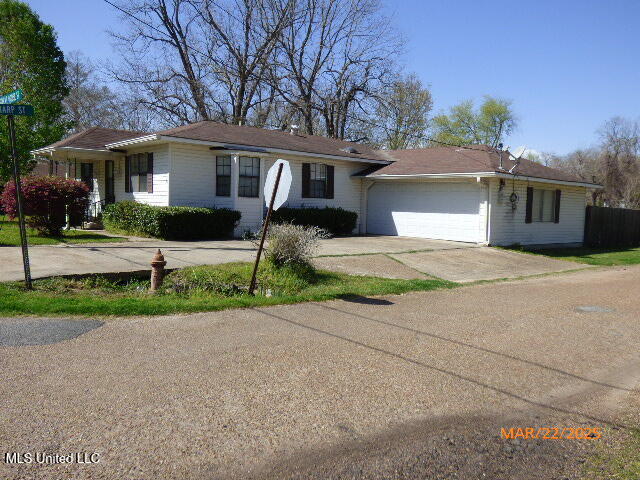 218 Greathouse Street Ferriday, LA 71334 - Photo 2 of 9 P1420057