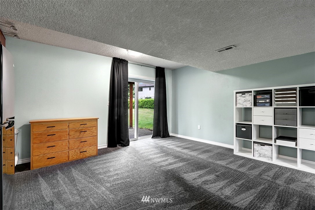11032 Southeast 183rd Place Renton, WA 98055 - Photo 18 of 25 Gallery Image 18