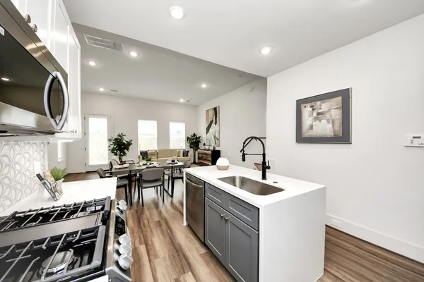 $2,350 | 879 Rachel Street, Unit C, Houston, TX 77091