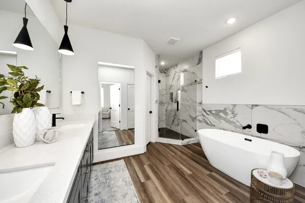 $2,350 | 879 Rachel Street, Unit C, Houston, TX 77091