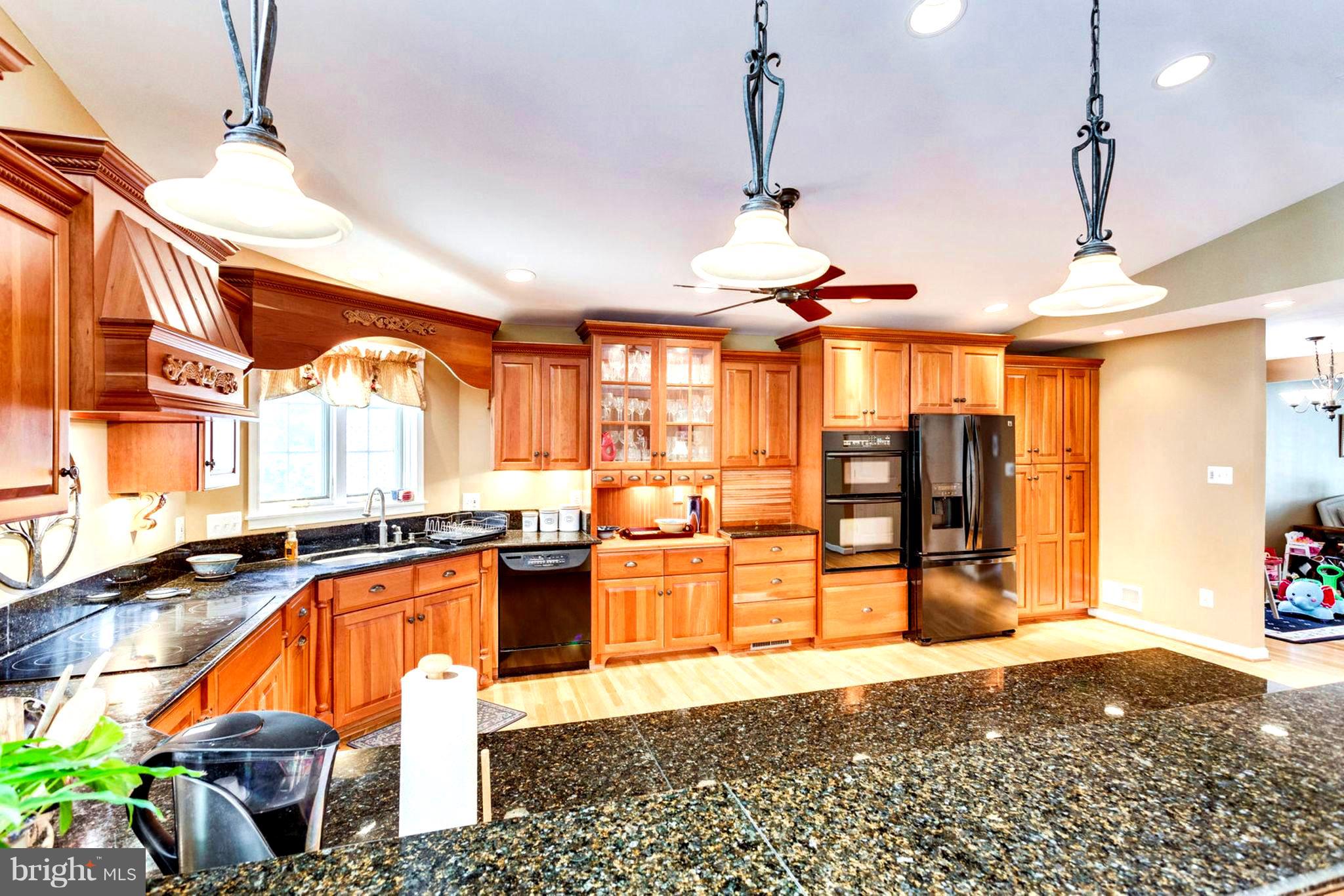1801 Olney Road Falls Church, VA 22043 - Photo 13 of 84 Huge Open Kitchen